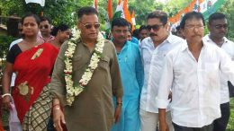 Sankar Singh campaigning for Trinamul Congress candidates in Coopers camp