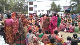 Protest demonstration by labourers at Taherpur police station premise