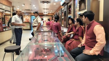 Senco Gold store after robbery